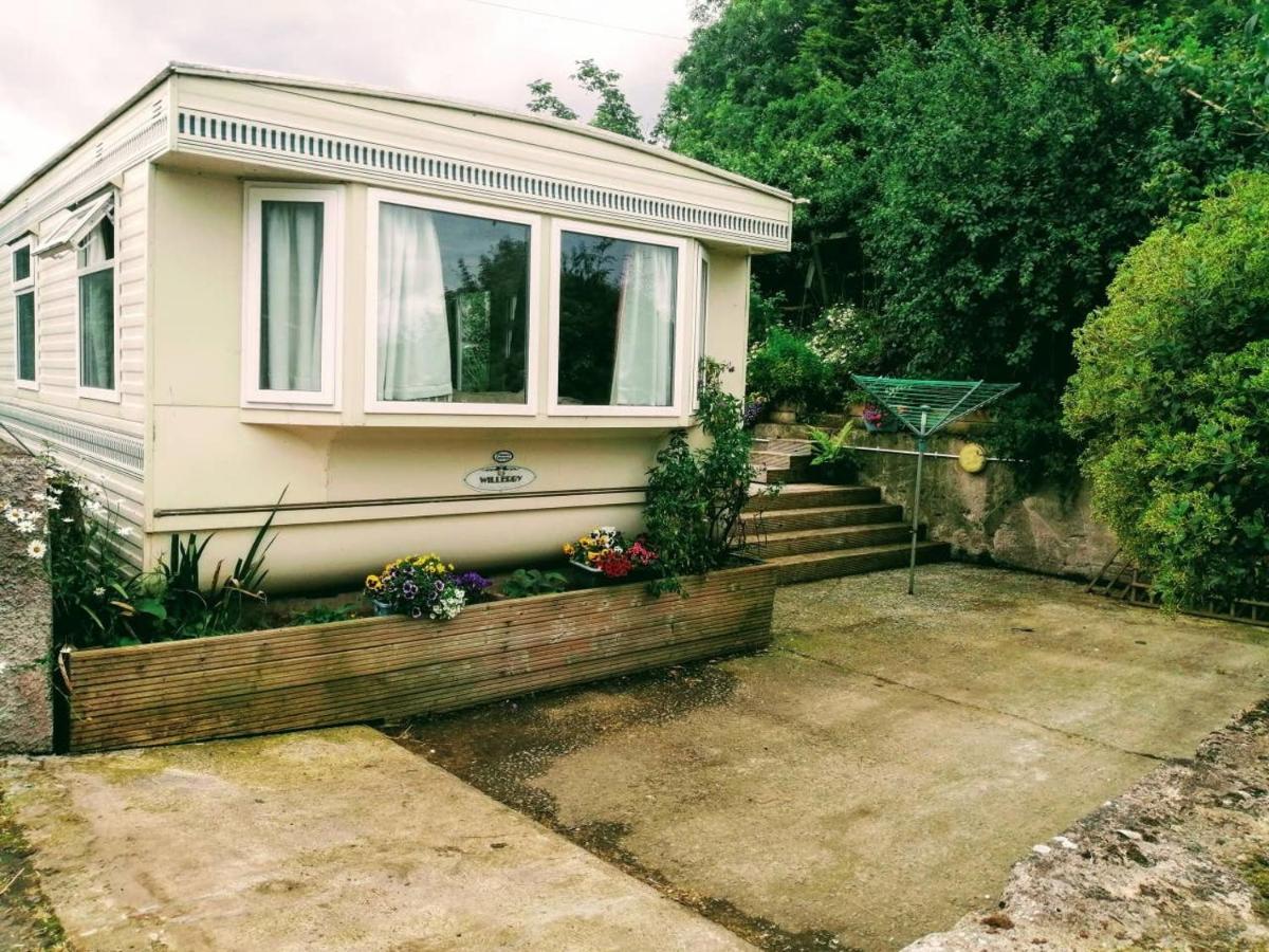 Midden Manor Country Stay On A Working Dairy Farm Ballymena Eksteriør billede