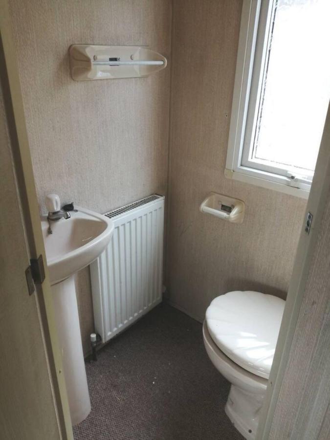 Midden Manor Country Stay On A Working Dairy Farm Ballymena Eksteriør billede